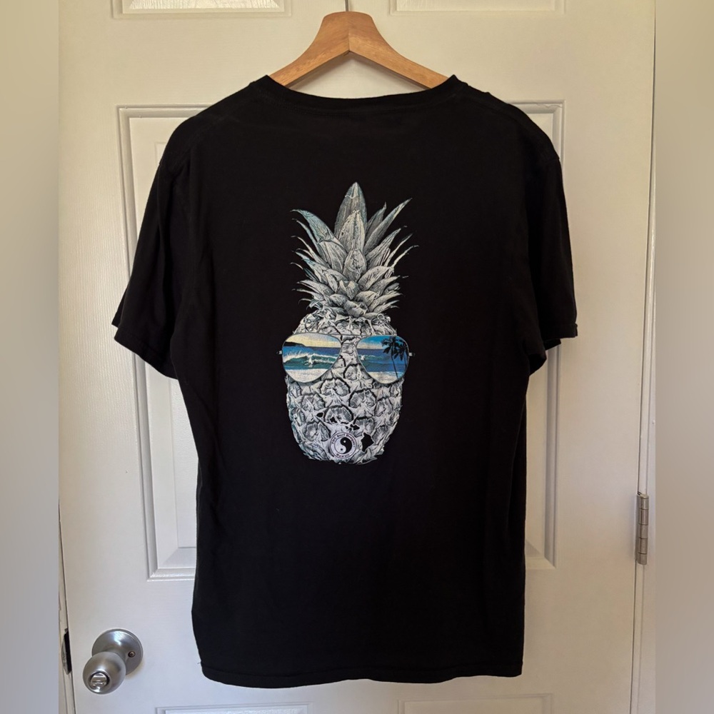 T&C PINEAPPLE TSHIRT